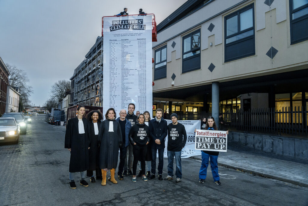 %TheFarmerCase - Un fermier attaque un géant de l'industrie fossile en justice pour sa responsabilité dans le dérèglement climatique. %